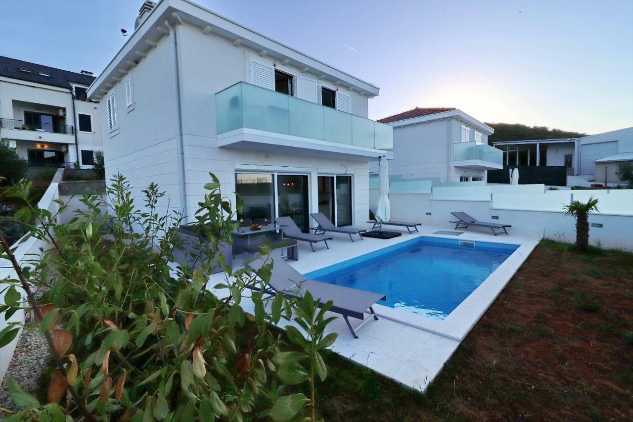 Villa Dalmatinka Drače Exterior foto